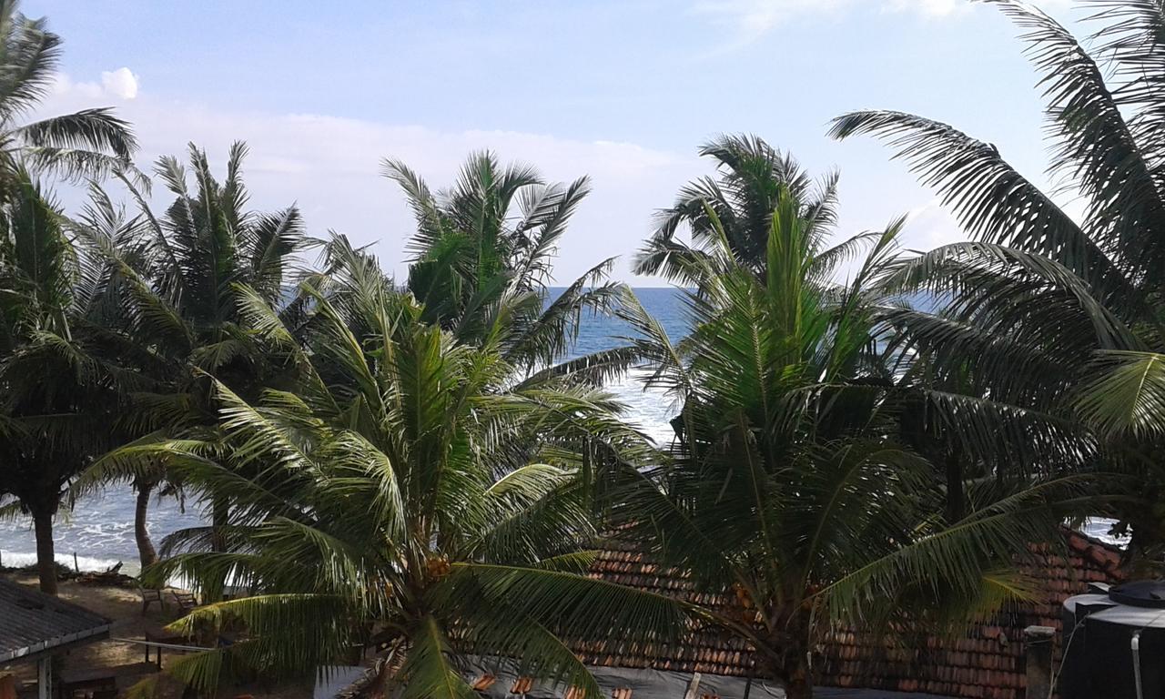 Ram'S Surfing Beach,Midigama Exterior photo